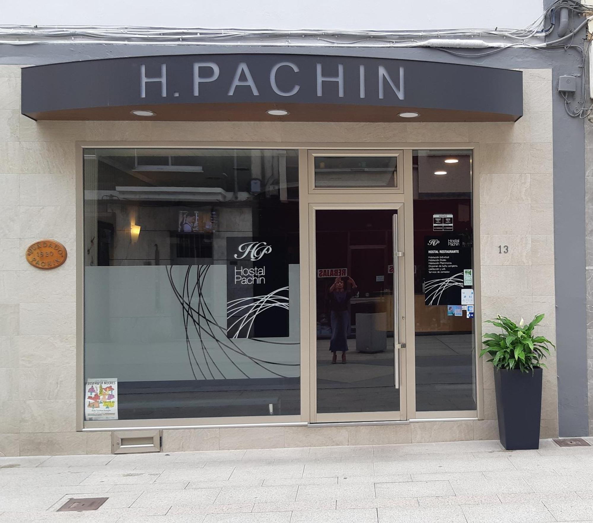 Hostal Pachin مييريس المظهر الخارجي الصورة