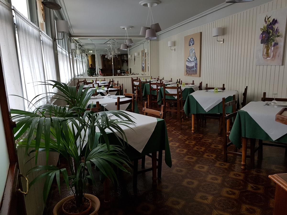 Hostal Pachin مييريس المظهر الخارجي الصورة