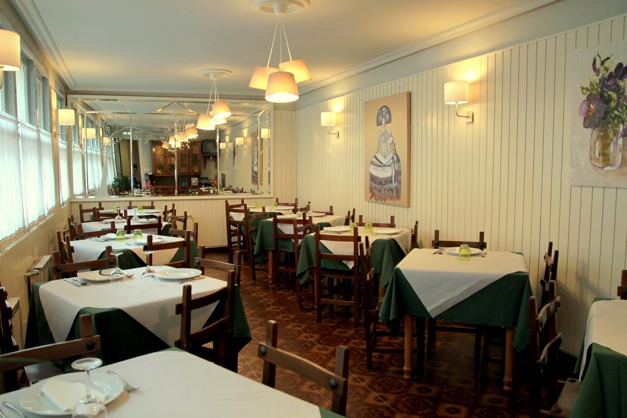 Hostal Pachin مييريس المظهر الخارجي الصورة